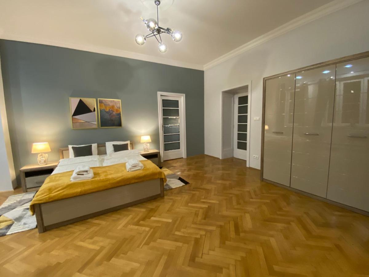 Dunin Majestic Residence 4 Krakow Ngoại thất bức ảnh